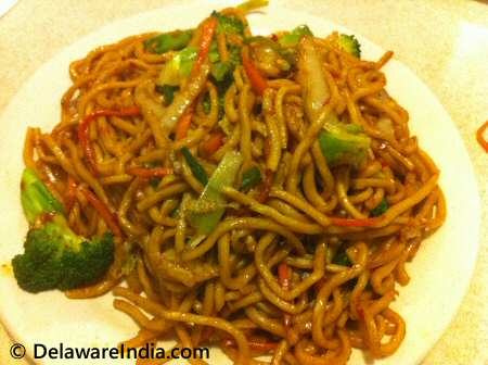 Chinatown Buffet Vegetable Lo Mein Noodles