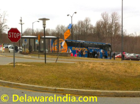 Megabus to NYC at Christian Dr University of Delaware © DelawareIndia.com